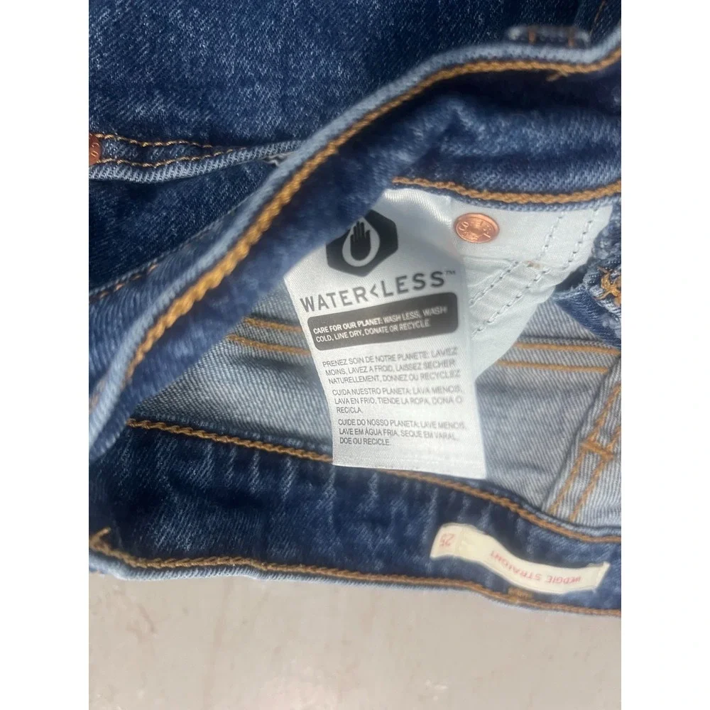 Levi's Premium Wedgie Straight Fit Jeans Women's 25x26 Blue Denim Frayed Hem‎